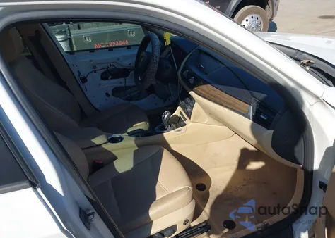 2015 BMW X1 xDrive28I z USA, uszkodzony, nr VIN WBAVL1C58FVY28770